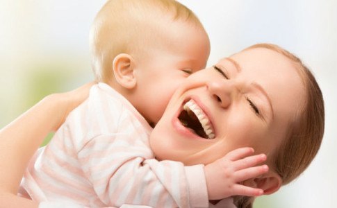 Frau mit Baby
