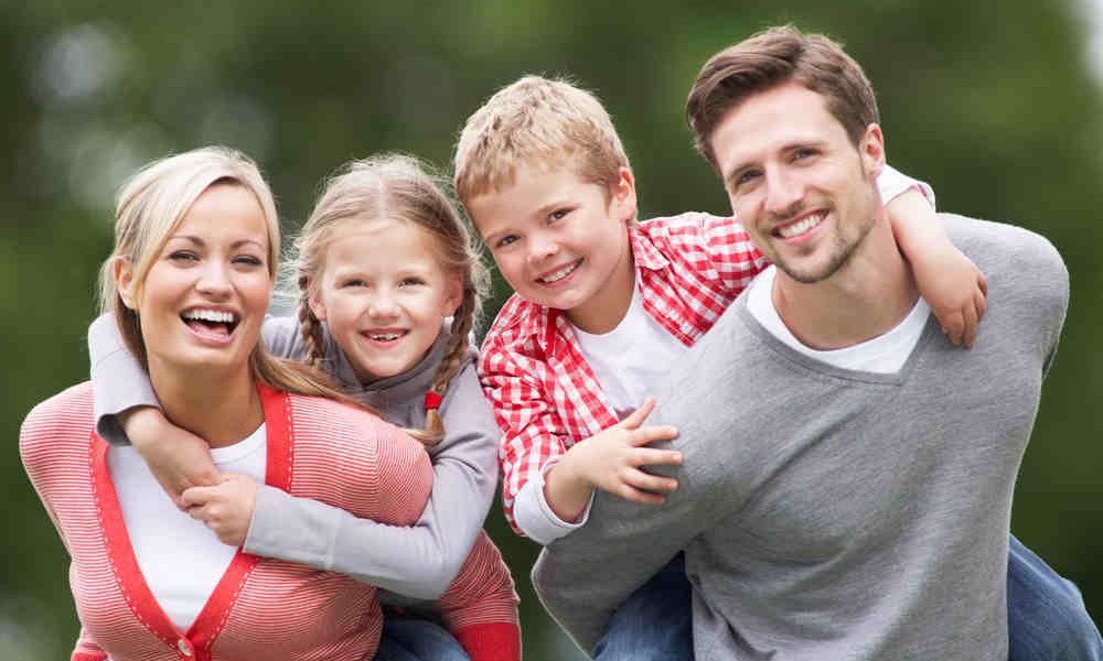 Glückliche Patchwork Familie