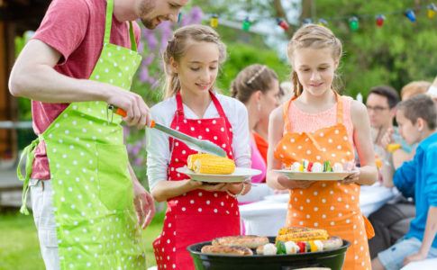 Grillparty mit Kindern