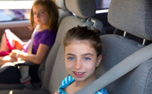 Bei der Autofahrt steht die Sicherheit der Kinder im Vordergrund