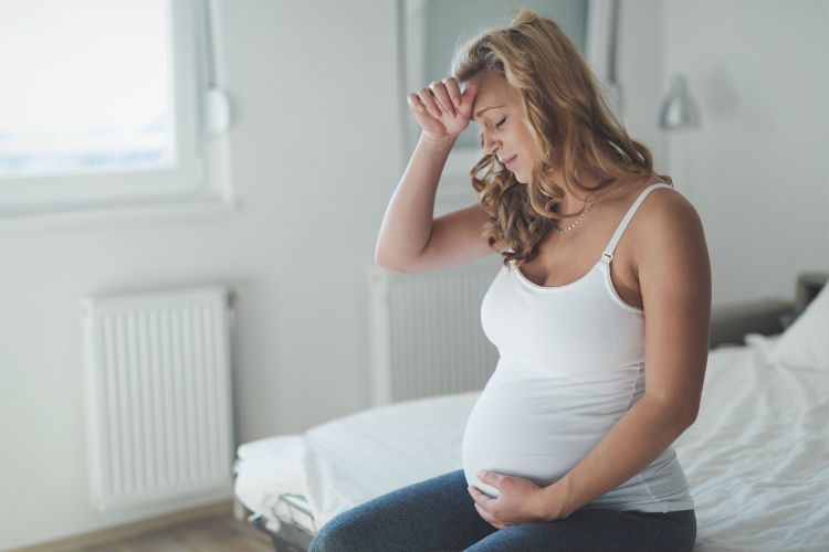 Schwangere Frau mit Ringelröteln