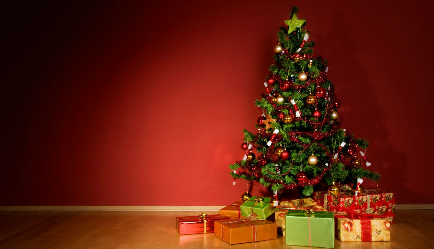 Weihnachtsbaum mit Geschenken