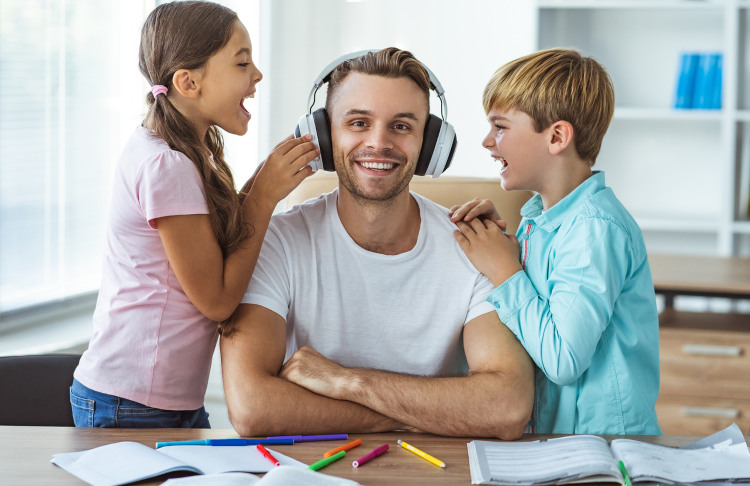Vater und Kinder