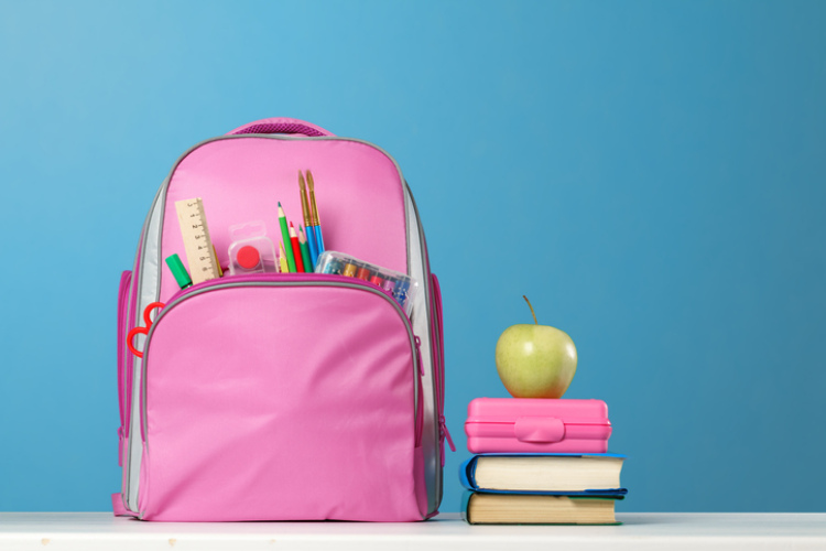 Schultasche und der Inhalt