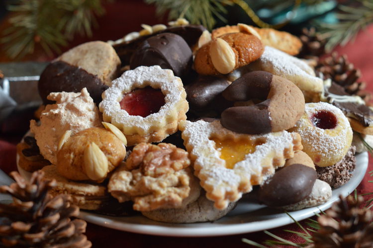 Backen mit der Familie Leckere Rezepte für Weihnachtsplätzchen